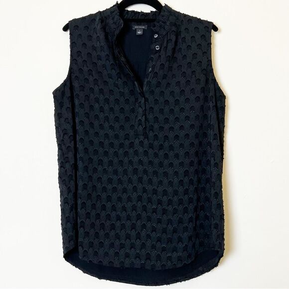 Ann Taylor Sleeveless Flocked 3D Art Deco Pattern Textured Blouse, Black Size Sm - Picture 1 of 8